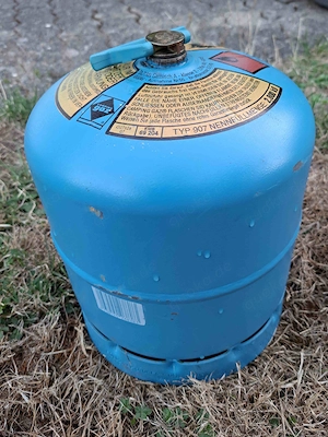 Camping Gaz Gasflasche Grösse 2,8 kg mit Druckregler