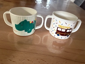 2 Baby lern Tassen der Marken Sterntaler und babylove