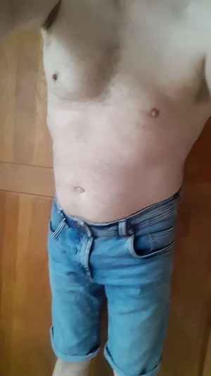 Er sucht sie für erotisches Treffen 