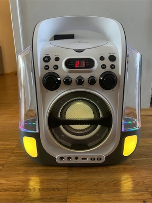 Karaoke Musikbox mit Mikrofon NP 99 