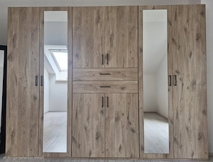 Kleiderschrank   Drehtürenschrank Dillingen | Eichefarben | 270 cm | neuwertig