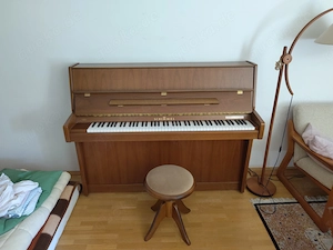 Schimmel Klavier 112 5 - Nussbaum