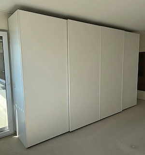 Kleiderschrank weiß Lack mit vier Schiebetüren, sehr guter Zustand Bild 2