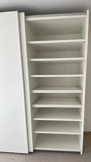Kleiderschrank weiß Lack mit vier Schiebetüren, sehr guter Zustand Bild 6