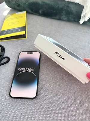 Apple iPhone 14 Pro 256 GB Schwarz Top Zustand Bild 4