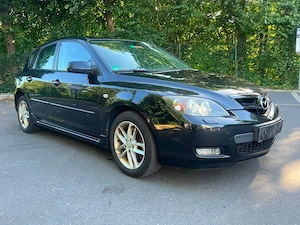 Mazda 3, 2,0  Sport  11 2007  TÜV bis 11 2026 Bild 2