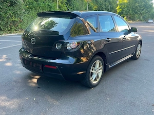 Mazda 3, 2,0  Sport  11 2007  TÜV bis 11 2026 Bild 5