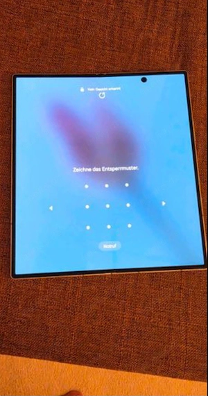 Samsung galaxy Z Fold 7512 GB 