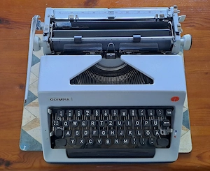 Olympia SM9 Schreibmaschine aus 1. Hand, Original Rechnung vorhanden