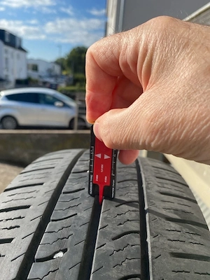 2x205 65R16C 108 105 Allwetter Pirelli  Bild 5