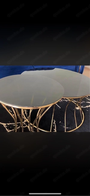 teiliges Komplettset: 1 großer Couchtisch (Zentral) + 3 kleinere Beistelltische 
