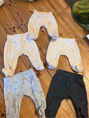 5x Babyhosen   Stramplerhosen Gr. 56   kaum getragen