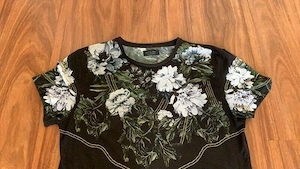 NEUw Blumen Blüten Print Damen Herren Unisex Kurzarm Bodycon T-Shirt ZARA MAN 48-50 M schwarz weiß