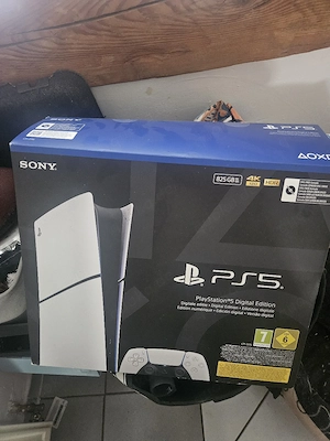 Playstation 5 825 GB 