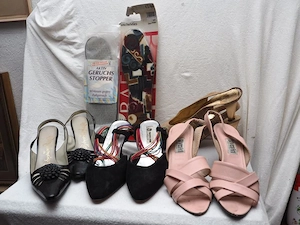 4 Paar Damenschuhe in ca. Gr 39 