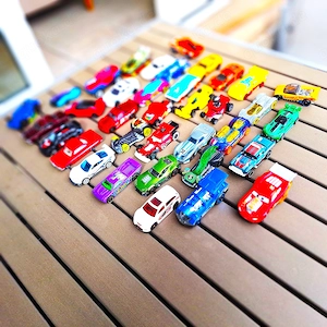 35 Hot Wheels  Modellautos  Verschiedene
