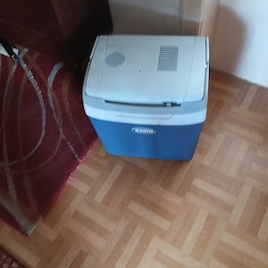 Verkaufe eine kühlbox marke EZTIL SEHE FOTO