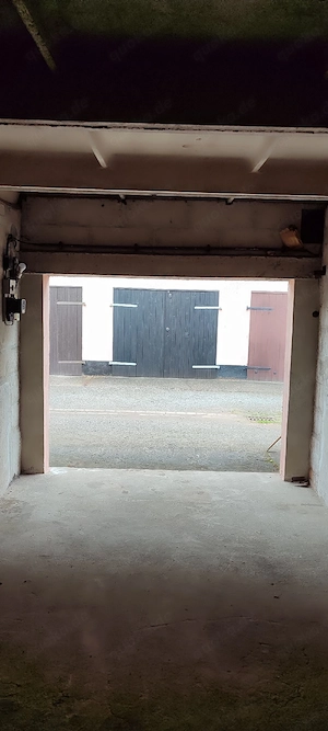 Garage im Umfassungsweg + Klosterwuhne zu vermieten 