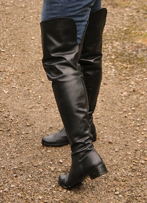 Welche strenge Frau ist in der Lage einen Mann zu erziehen ?