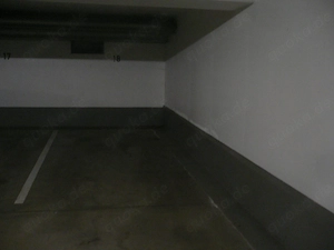 Ebener Tiefgaragenstellplatz in der Unterhachinger Straße 85-89 in München zum Mieten Bild 2