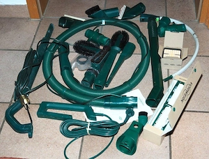 Riesen-Konvolut Vorwerk Zubehör, incl. Staubbeutel und Duftstäbchen; bitte betrachten Sie die Bilder