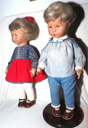 zauberhaft schönes Käthe Kruse Pärchen (Junge & Mädchen) "Made in US Zone" 60er Jahre. Größe ca. 46 