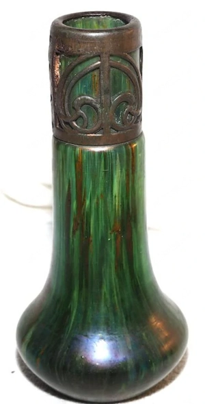 Wunderschöne Vase von Loetz (?): höhe ca. 15cm; mit Montierung. Aus Nachlass abzugeben. 