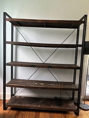 Regal industrial look