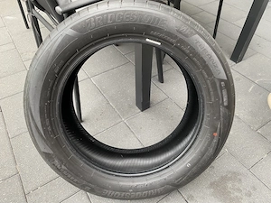 Verk. 4 fast neue Autoreifen 225 55R18