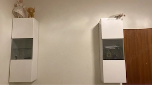 2x Hängeschrank   Wandvitrine in Weiß   
