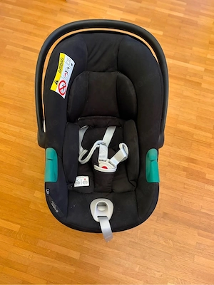 Cybex Silver Babyschale mit Isofixstation