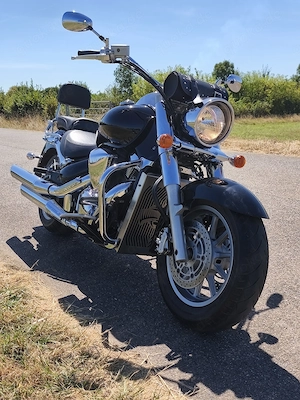 Suzuki Intruder VLR18000