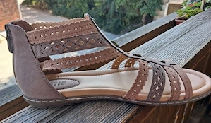 Schöne Hohe Riemchen Sandalen Gr. 44 brauntöne EASY STREET Bild 7