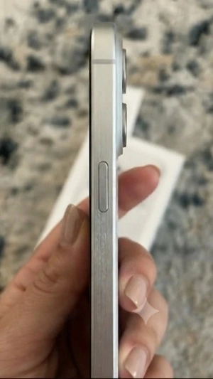 iphone 17 in weiß