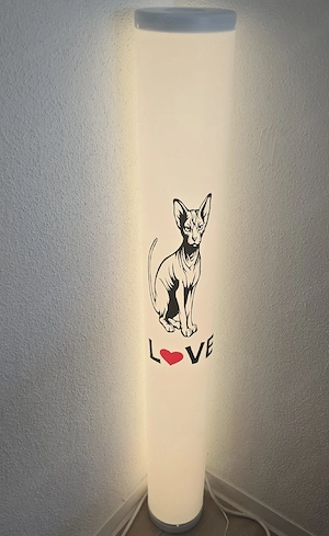 led Stehlampe mit Sphynx Motiv 