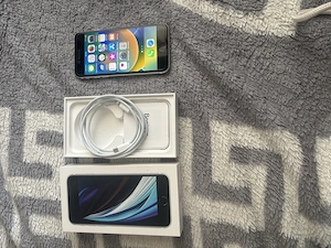 iPhone SE Wihte 64Gb 