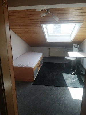 Schönes WG-Zimmer Bild 6