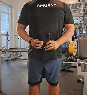 Zuverlässiger Mann (46) sucht langfristiges Girlfriend-Arrangement