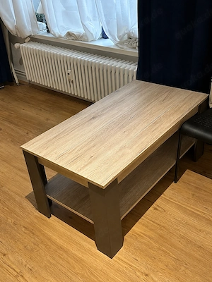 Couchtisch in Holzoptik mit Ablagefläche