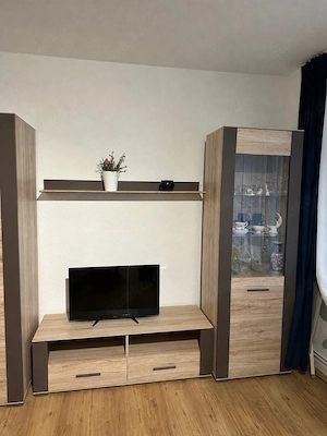     Moderne Wohnwand   Schrankwand mit Vitrine und TV-Lowboard + TV
