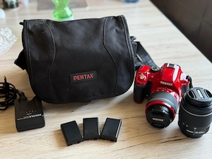 Pentax Kamera mit Objektiv - Rot Bild 2