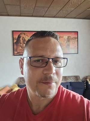    41, alleinerziehend, lebensfest   fehlt nur noch die richtige Frau