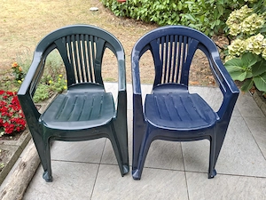Verschenke 4 gebrauchte Gartenstühle (stapelbar) Darmstadt nur Abholung