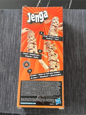 Hasbro Jenga Brettspiel Bild 4