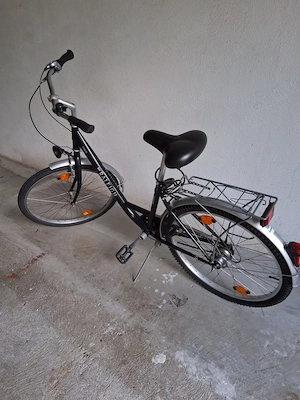 Damen   City-Bike der Marke Raleigh, auch für Herren gut geeignet.