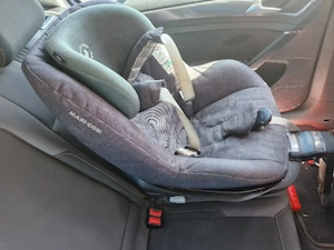Kindersitz mit Isofixstation Maxi Cosi