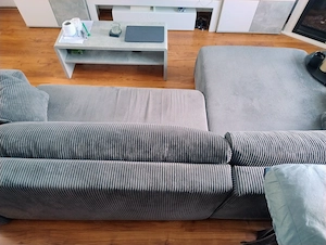 Neues Sofa mit Schlaffunktion