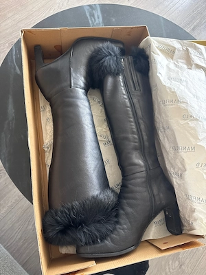 Hochwertige Manfield Damen Stiefel aus Leder in Schwarz (Gr. 38)