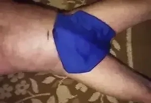 Du,w, ab 20, bist geil, stehst auf ältere Männer und willst ficken?