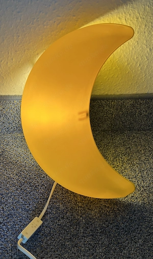 Wandlampe für Kinderzimmer;  Mondsichel von IKEA